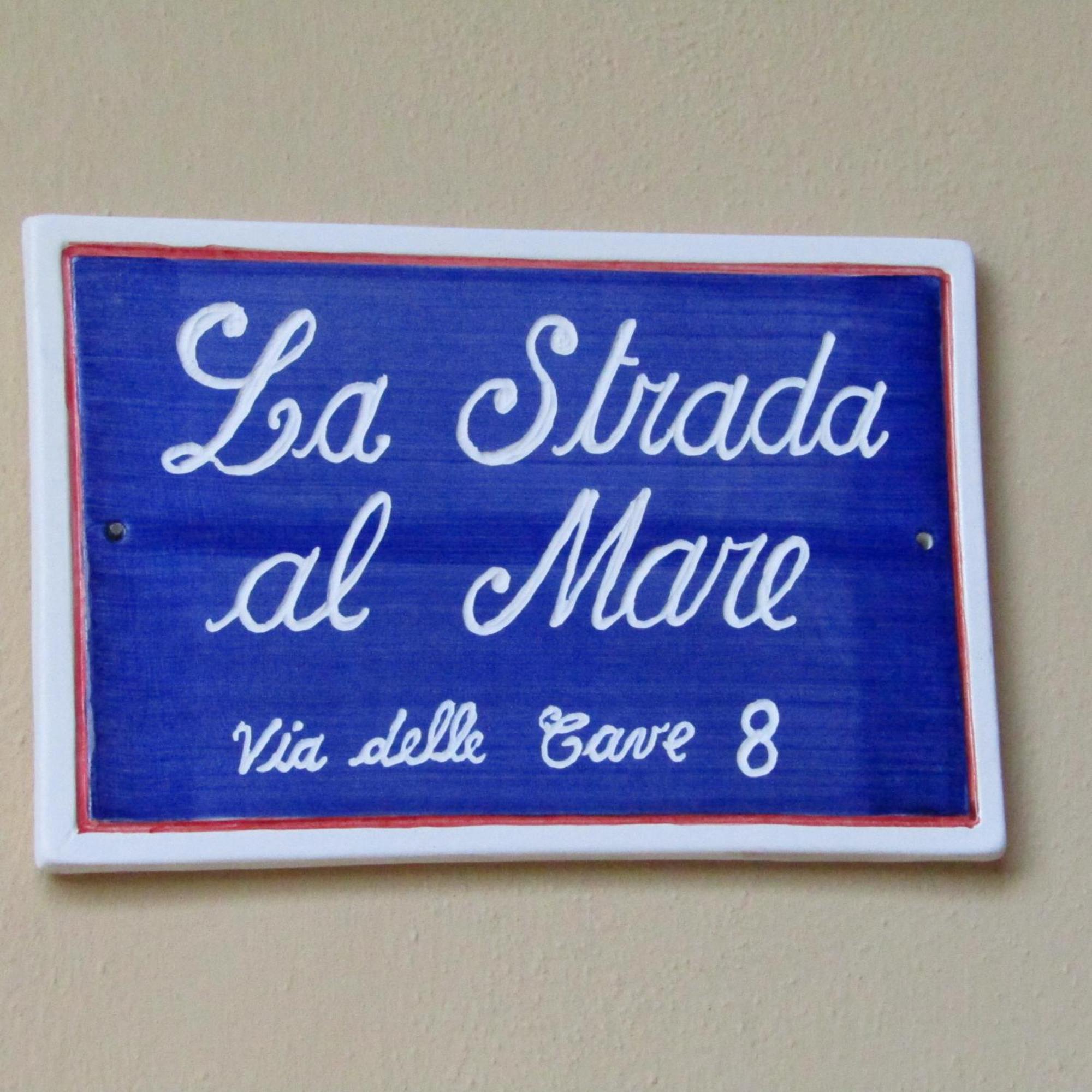 La Strada Al Mare
